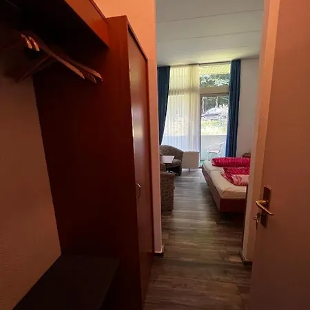Vendégház Pension Am Kurhaus